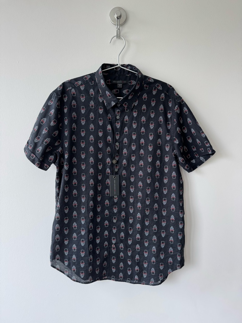 NWT Varvatos Star USA Short Sleeve Shirt with Skull Print -Size M